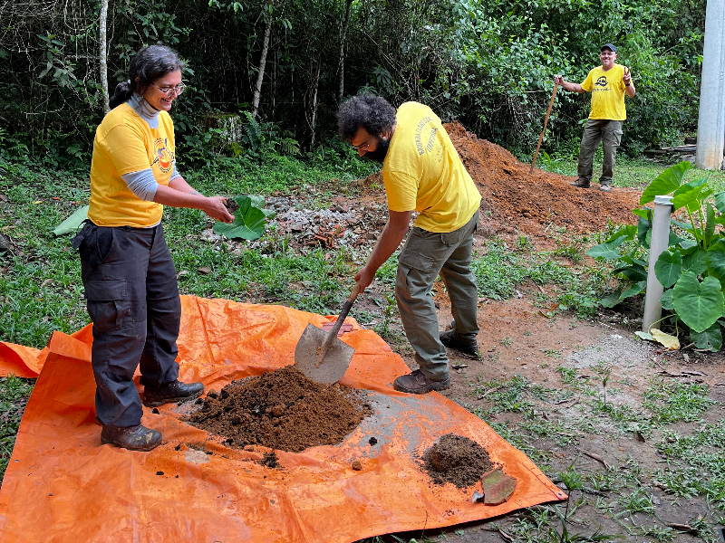 Mutirão de voluntários